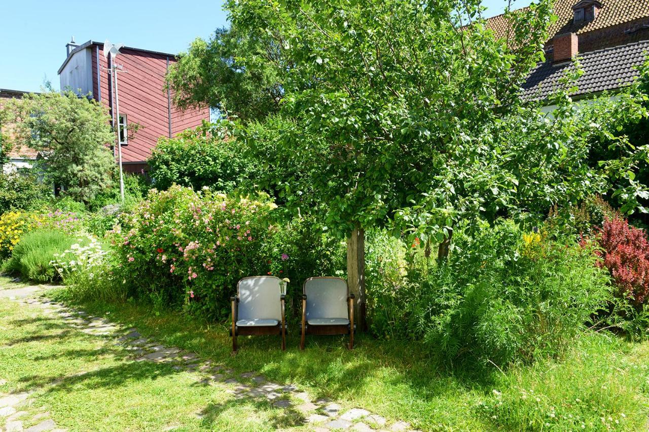 Das Alte Kino In Barth - Das Gartenhaus Esterno foto
